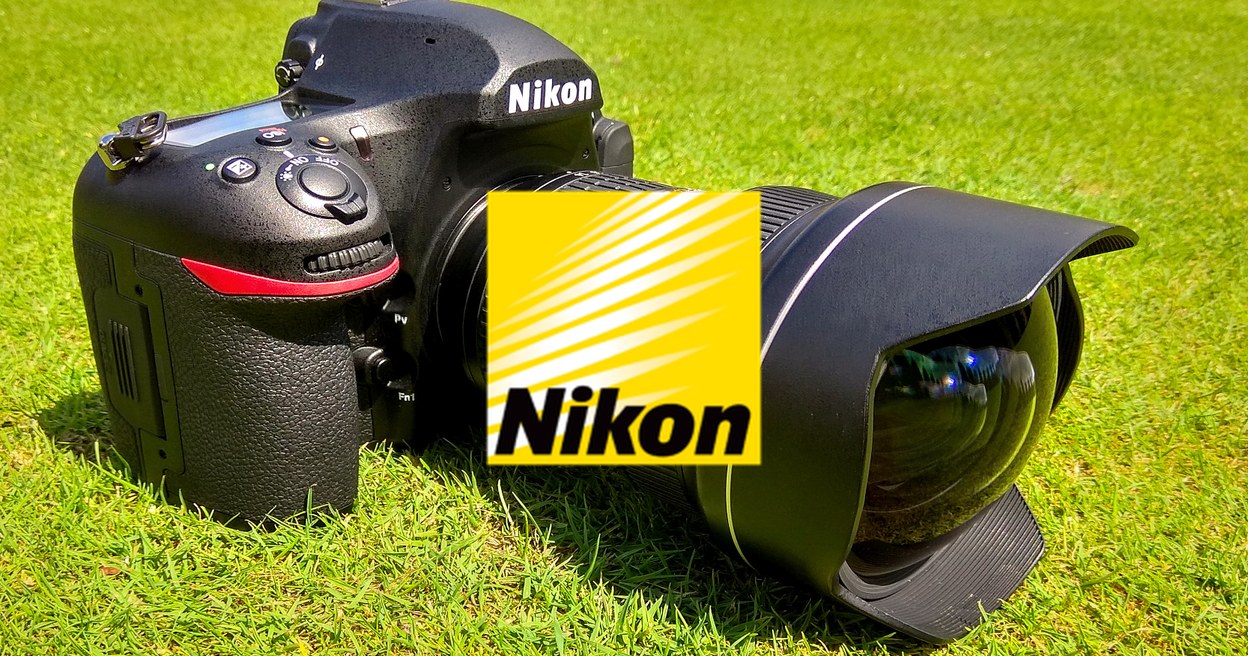 Aparat Nikon z obiektywem – serwis Nikon w Warszawie